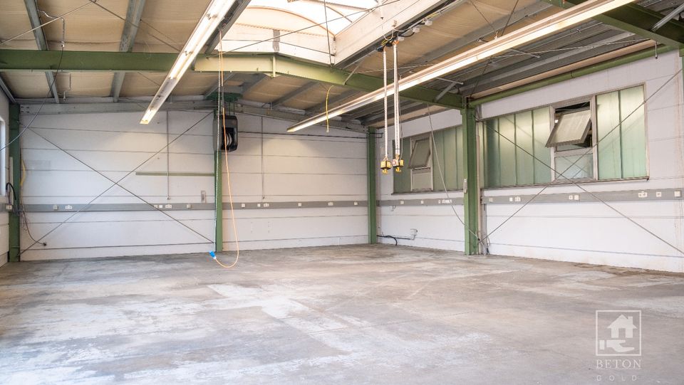 Gewerbehalle und Wohnhaus im Paket - 420 m² Gewerbefläche + 187 m² Wohnfläche in Untereisesheim