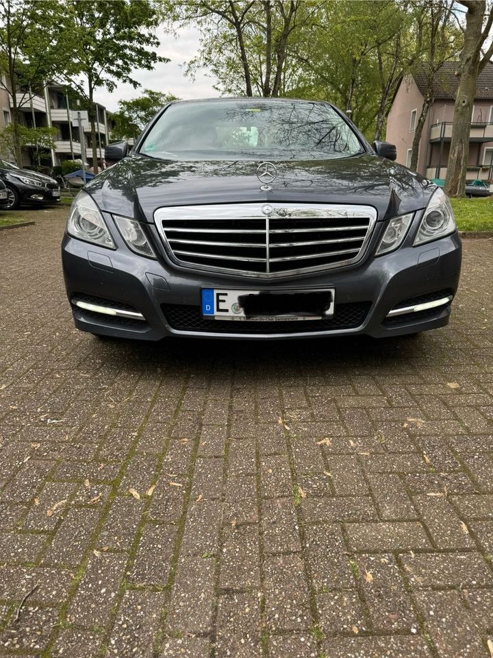 Mercedes-Benz E 220 CDI BlueEFFICIENCY AVANTGARDE AVANTGARDE in Essen