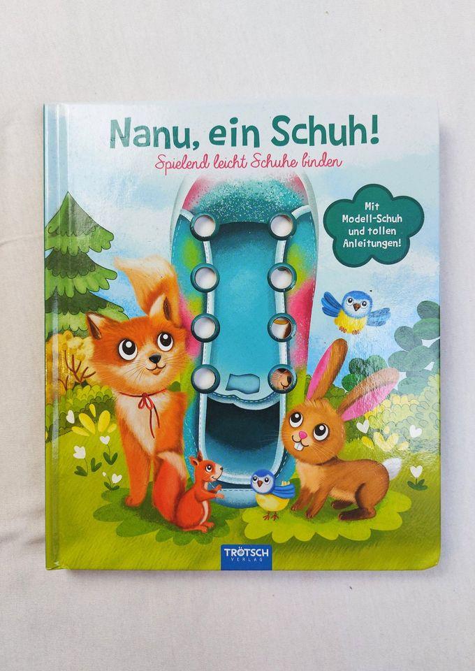 Spielend leicht Schuhe binden - Nanu, ein Schuh! mit Modell Schuh in Bedburg