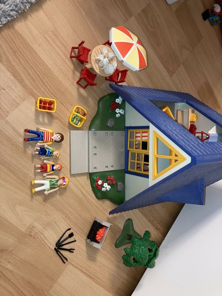 Playmobil Ferienhaus, Ferienwohnung, 3230, mit Möbeln in Hattingen