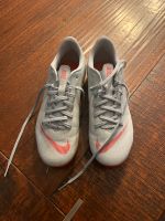 Nike Mercurial Fussballschuhe Gr 35,5 grau/rot Sachsen-Anhalt - Beetzendorf Vorschau