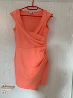 Enges Lachsfarbendes / Apricot Nelly Kleid Schleswig-Holstein - Ammersbek Vorschau