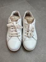 Prada Sneaker Gr 36 1/2 Nordrhein-Westfalen - Meerbusch Vorschau
