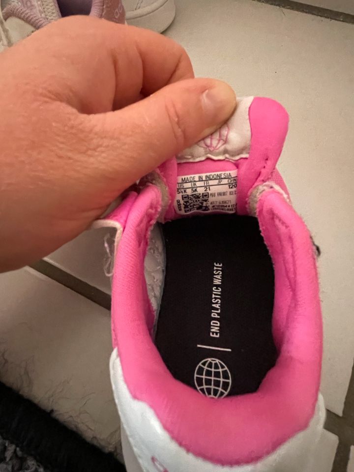 Baby/ Kinder Mädchen Schuhe Adidas in Niederwinkling