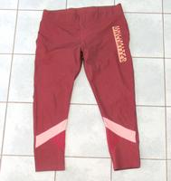 NEUWERTIGE weinrote Sporthose Leggins Größe L Kr. München - Neubiberg Vorschau