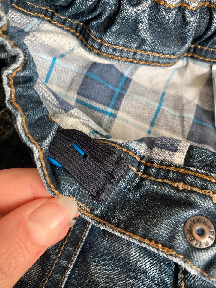 Gefütterte Jeans mit größenverstellbarem Bund Gr. 116 in Hannover