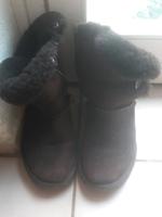 UGG dunkelbraun Gr.37 Fast nicht getragen Bayern - Regensburg Vorschau
