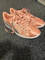Neue ungetragene Puma Sneaker Gr. 39 Berlin - Hellersdorf Vorschau