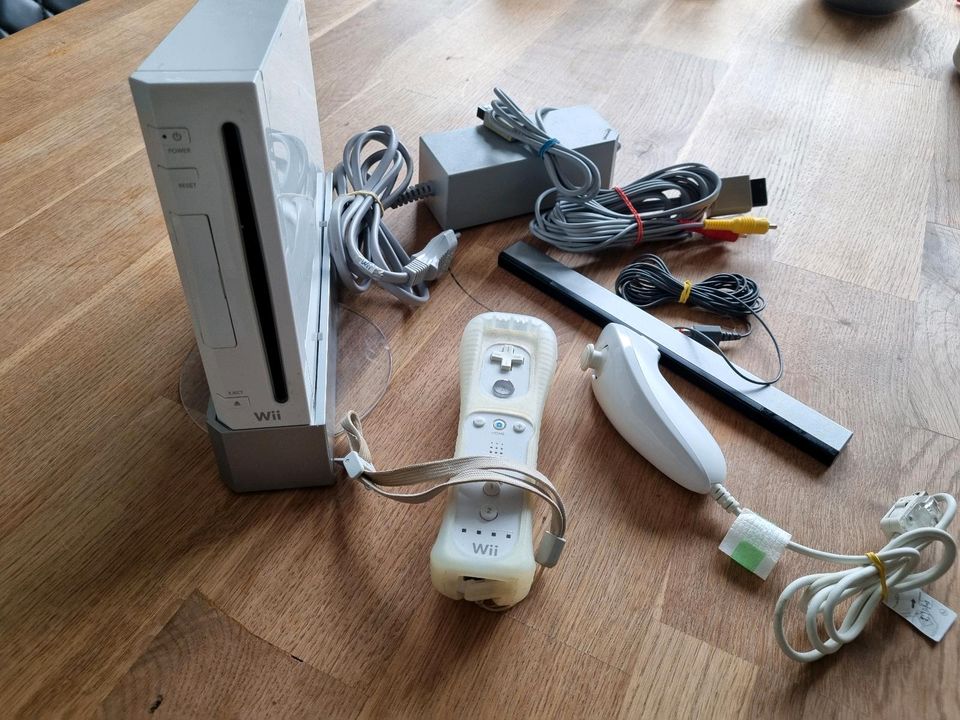 Wii Spielekonsole in Hetzerath (Mosel)