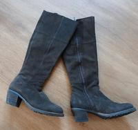 braune Stiefel * Wildlederart Hessen - Wetzlar Vorschau