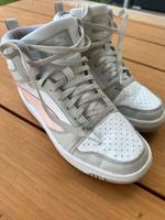 Puma high weiss rosa 37 Stuttgart - Stuttgart-Ost Vorschau