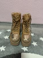 BRONX Plateau Stiefel Damen Stiefeletten Gold braun Winterschuhe Nordrhein-Westfalen - Kalkar Vorschau