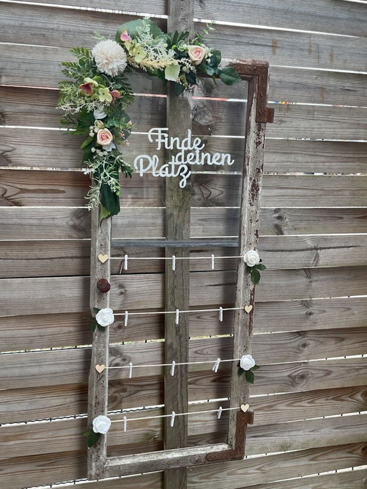 Fenster HOCHZEIT Scheunenhochzeit SITZPLAN Finde Deinen Platz in Waging am See