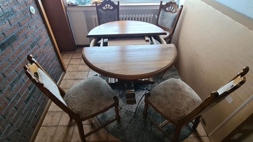 Esszimmer Tisch mit 4 stühle in Dortmund