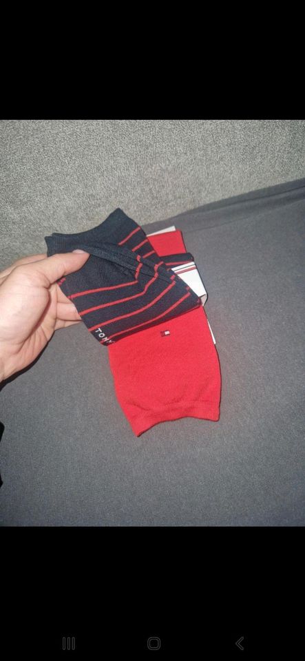 Tommy Hilfiger Socken 2 Paar Gr 35 bis 38 Neu und OVP in Laatzen