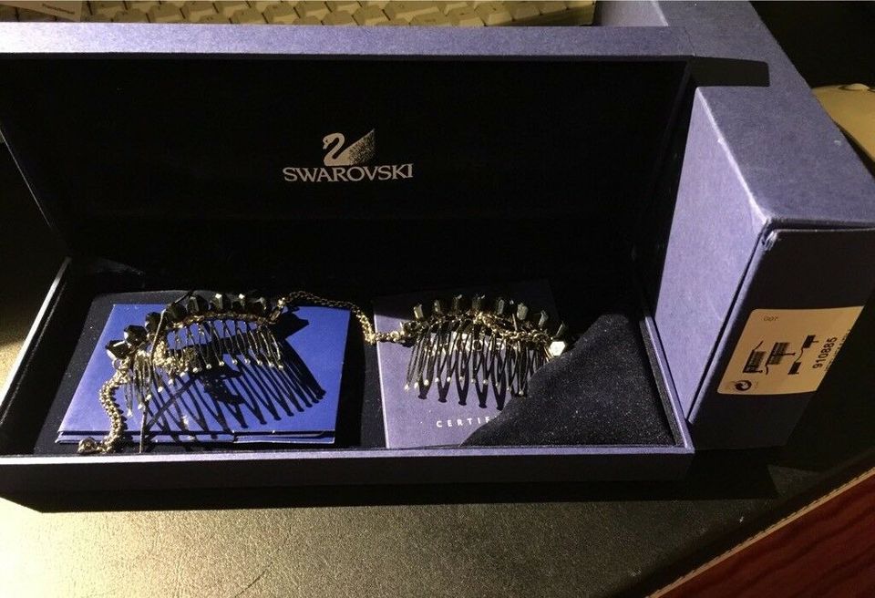 Swarovski Luxus Haarschmuck, elegant, neu mit OVP, selten in Innenstadt -  Köln Altstadt | eBay Kleinanzeigen ist jetzt Kleinanzeigen