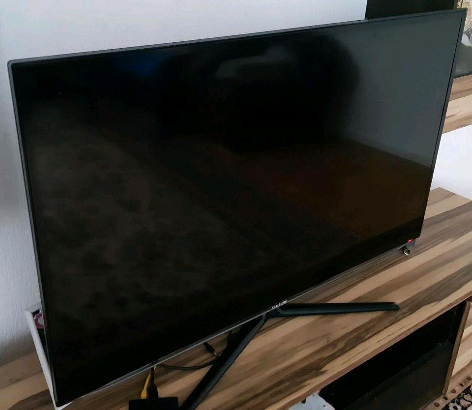 Samsung LED Smart  TV 46 Zoll Full HD TOP Zustand in Büdelsdorf