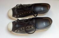 Luxus Sneaker Fendi schwarz weiße Sohle 38,5 Bremen - Horn Vorschau