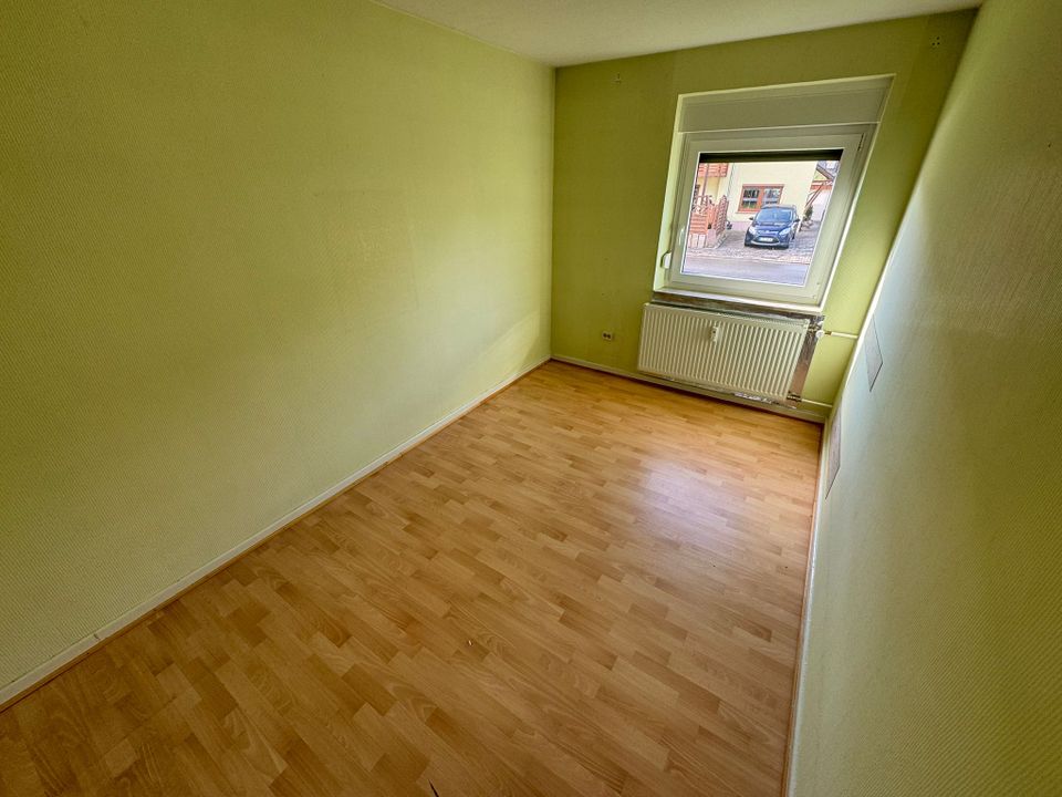 SEHR GEPFLEGTE 4ZW in schönem 4-Parteien-Haus mit tollem Garten [HMR-O61E02] in Baumholder