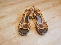 Tolle Damen Sandalen in braun von Ariane Berlin - Hellersdorf Vorschau