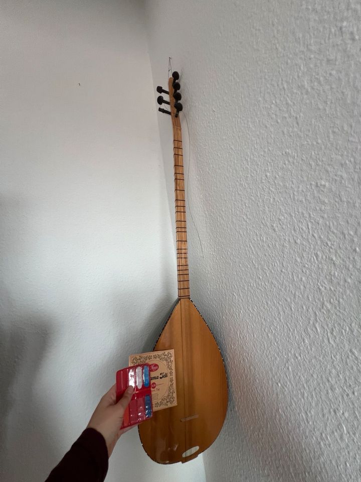 Türkische Gitarre SAZ LANGHALS in Nordhorn