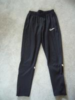 Nike Jogginghose schwarz Größe S Bayern - Zirndorf Vorschau