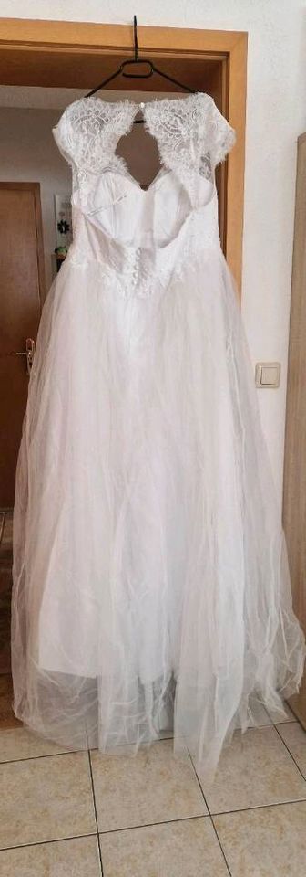 Hochzeitkleid umstandsmode in Engen