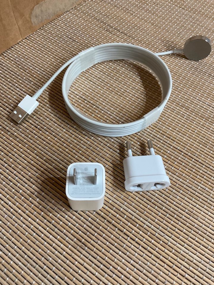 ** Original Apple A1385 USB Netzgerät Apple Ladekabel magnetisch in Neuhausen ob Eck