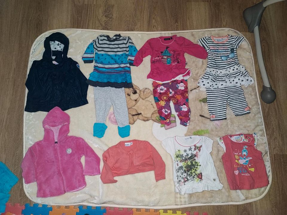 Babysachen Mädchen (kleines Paket) Größe 62 und 68 in Rüdnitz