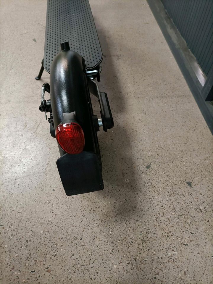 E-scooter, ABE, deutsche Straßenzulassung, kostenlose Lieferung in Hamburg