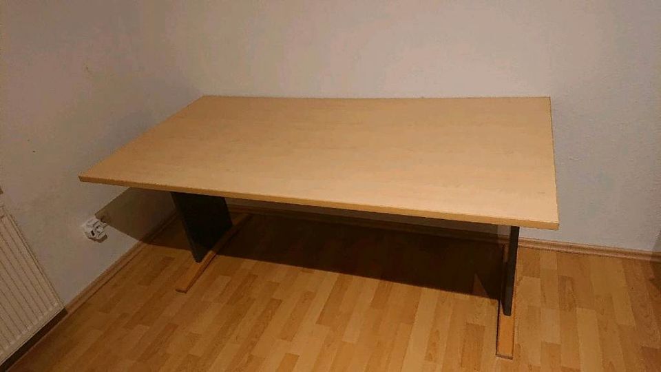 Schreibtisch 160x80 Tisch für Homeoffice Bürotisch in Klötze