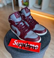 Nike Air Jordan 1 MiD Cherrywood Red Gr.44 SB Dunk Max sneakers Nordrhein-Westfalen - Rösrath Vorschau