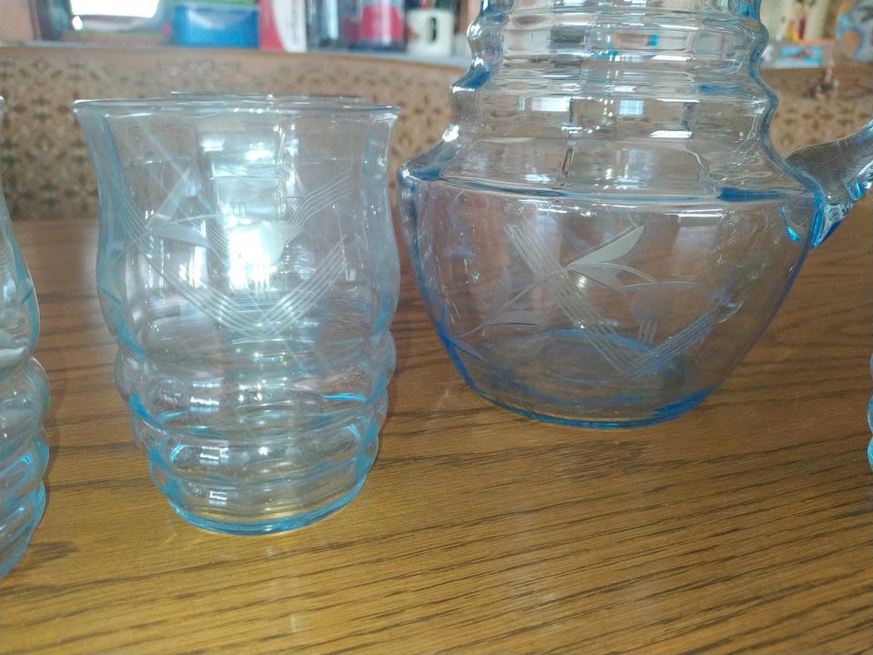 Saftkrug mit 4 Gläsern in Dittenheim