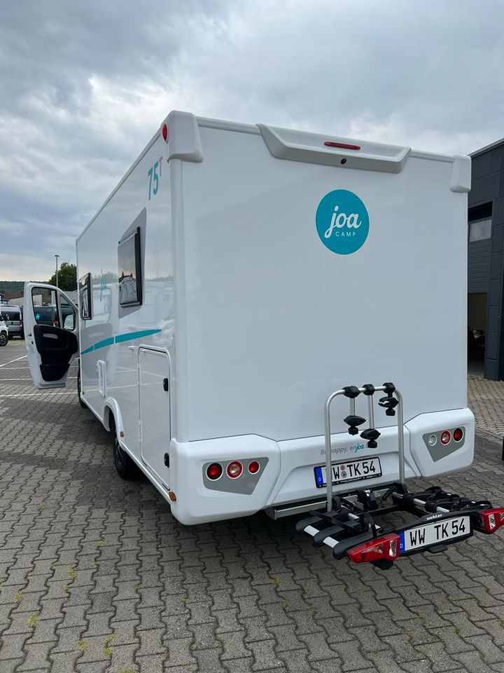 Wohnmobil Pilote / Joa Camp 75Q AHK 3,5 to. EZ 5-22 Solar Klima Familien 5 Personen mieten vermieten Westerwald Koblenz Wiesbaden Limburg Montabaur in Görgeshausen