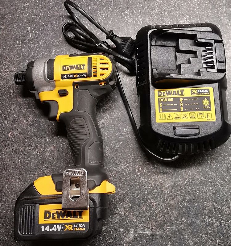 Dewalt Akku-Schlagschrauber DCF835-QW 14,4V / 3,0Ah in Bad Doberan