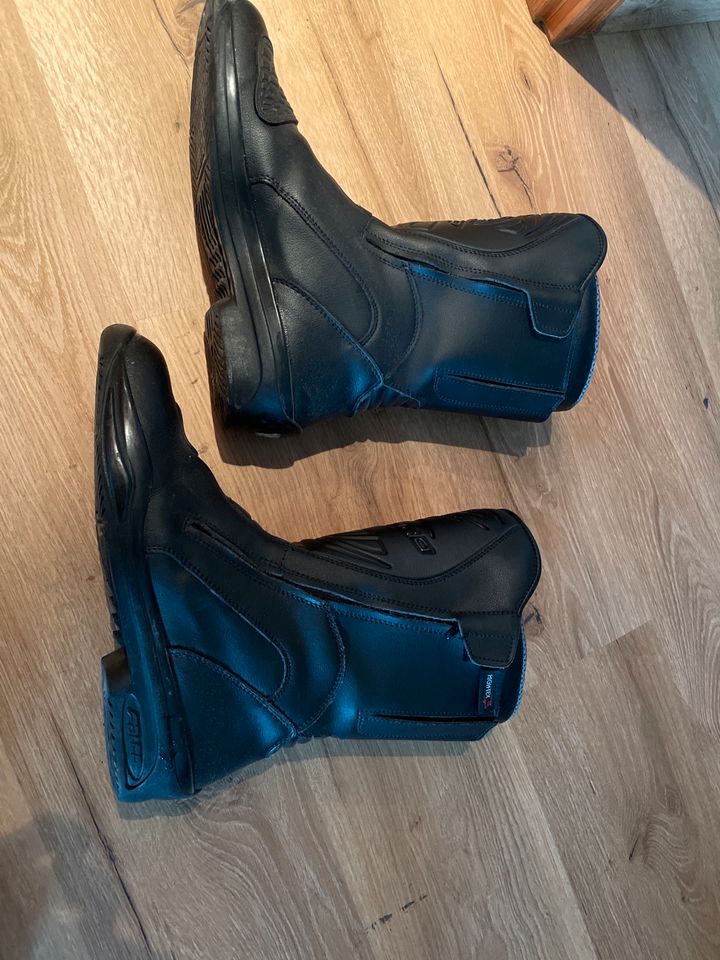 Falco Motorrad Stiefel Gr. 45 in Netphen