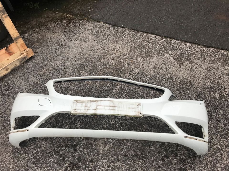 Stoßstange bumper Mercedes Benz b klasse w246 w242 in Brachbach