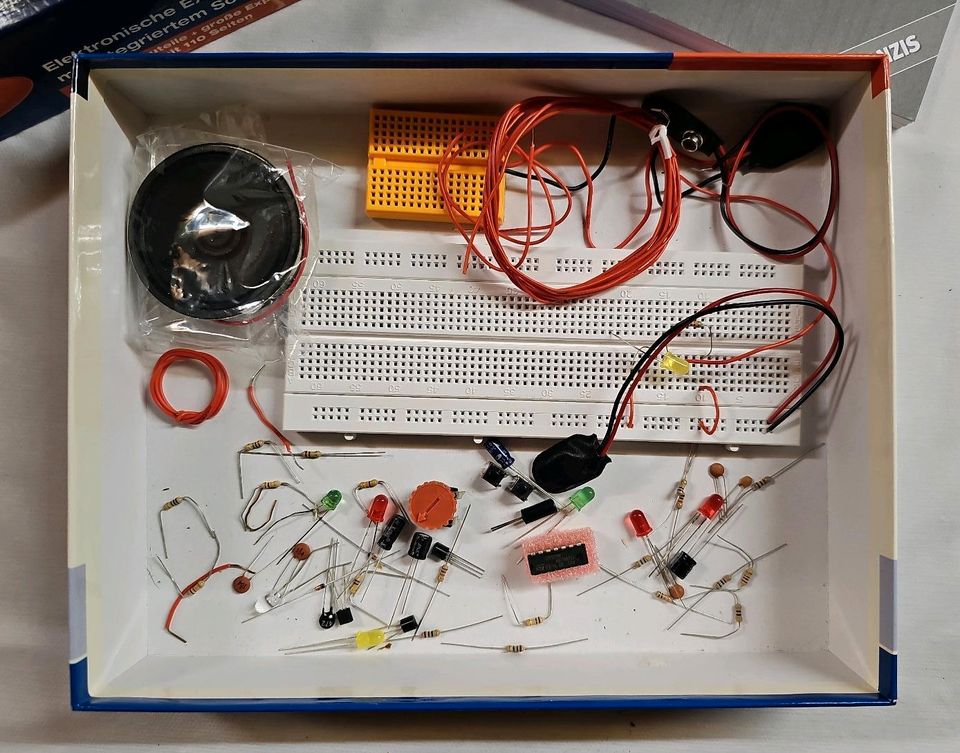 Lernpaket Elektronik inkl. ICs und Conrad Elektro Adventskalender in Leiferde