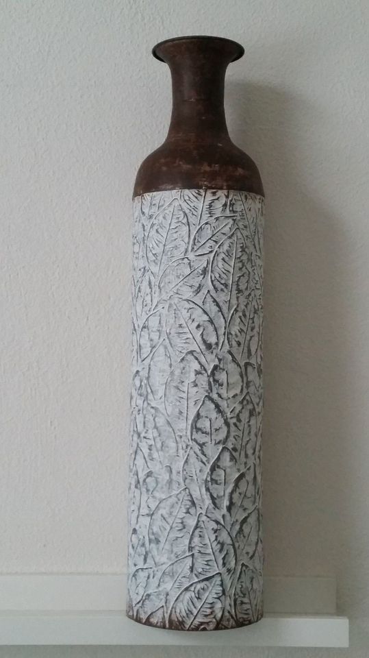 hohe Metallvase Boltze 60 cm  hoch in Hannover
