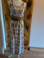 Blumiges langes Sommerkleid, Gr. 38 Brandenburg - Rehfelde Vorschau