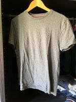 Tommy Hilfiger T- Shirt Größe S Rheinland-Pfalz - Enkenbach-Alsenborn Vorschau