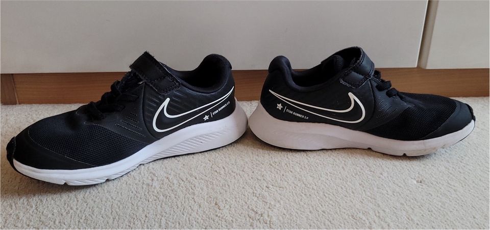 Nike Star Runner 2 Sneaker Turnschuh schwarz Gr. 31 in Vetschau