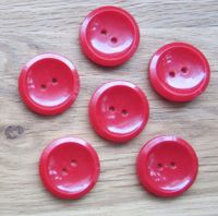 6 Knöpfe rot Plaste 2,3 cm DIY Nähen Upcycling Handarbeiten Nürnberg (Mittelfr) - Mitte Vorschau
