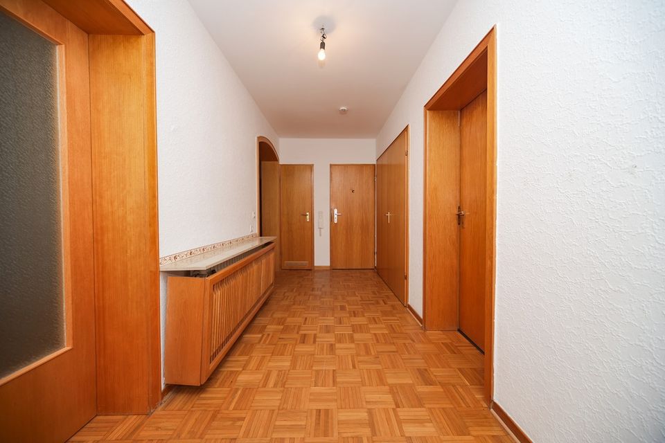 Große 4-Zimmer-Wohnung mit 2 Balkonen im Erdgeschoss in Essen Bedingrade! in Essen