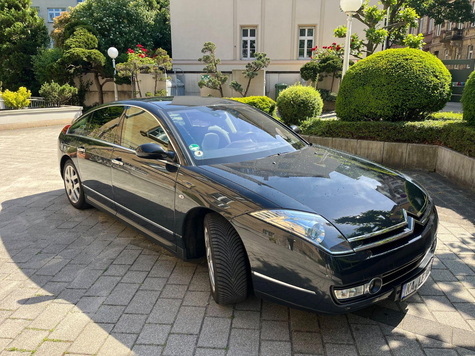 Abbildung des Autos Citroën C6 V6 HDi 205 Ex…