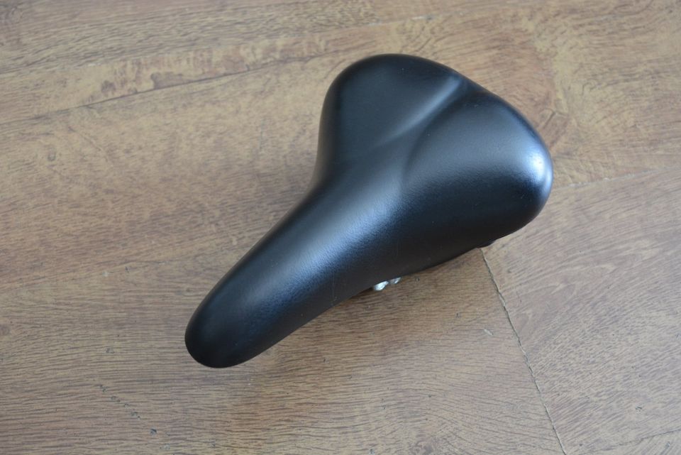 SELLE ROYAL SHOCK absorber Fahrradsattel schwarz  gebraucht in Aachen