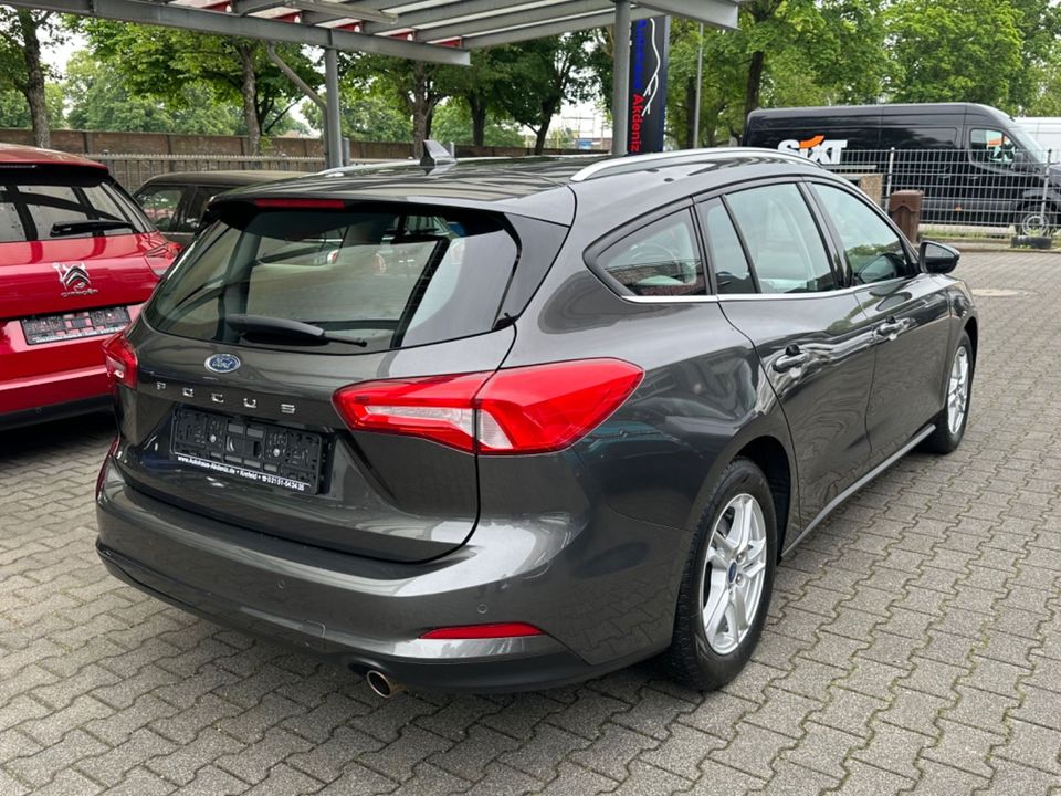 Ford Focus Turnier Cool & Connect|Navi|AHK|LED|R.Kam| in Krefeld