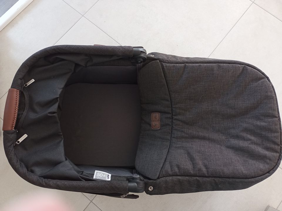 Kombi-Kinderwagen ABC Design mit Wickeltasche und Fußsack in Hilpoltstein