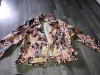 Wunderschöne Bikerjacke Jacke Rosen Biker Stil gr.40 42 Bayern - Treuchtlingen Vorschau