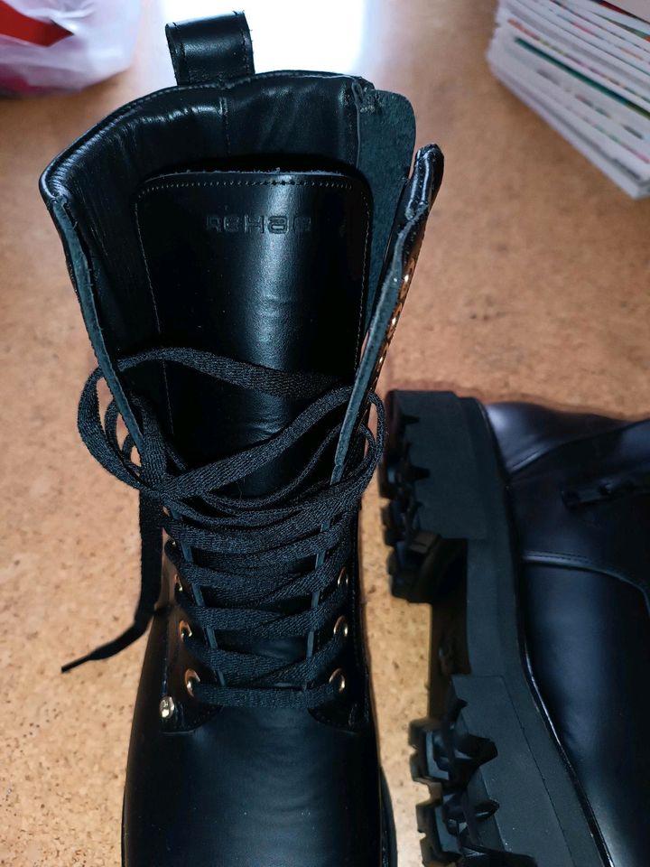 Schwarze Boots, Gr. 42, Rehab, neu in Villingen-Schwenningen